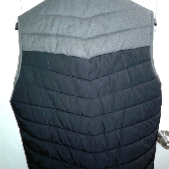 Kenneth cole puffer vest - Picture 3 of 5